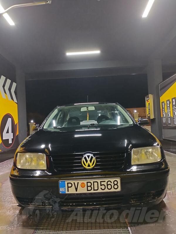 Volkswagen - Bora - 1.6