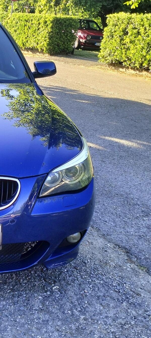 Oba fara za BMW - 530    - 2006, 2005