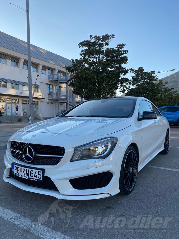 Mercedes Benz - CLA 200