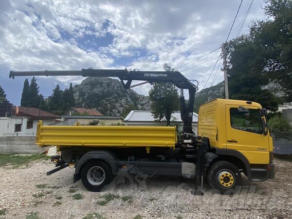 Mercedes Benz - 1328