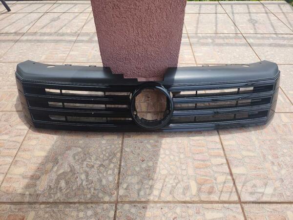 Grille for Passat - year 2010-2013