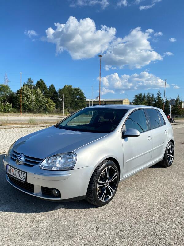 Volkswagen - Golf 5 - 2.0