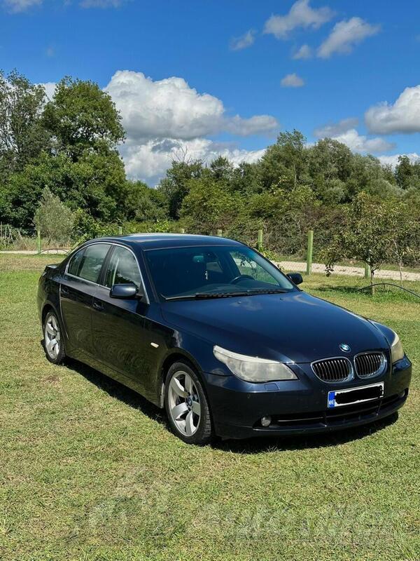 BMW - 525