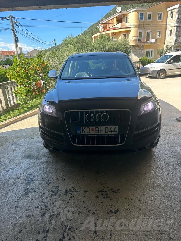 Audi - Q7 - 3.0 V6