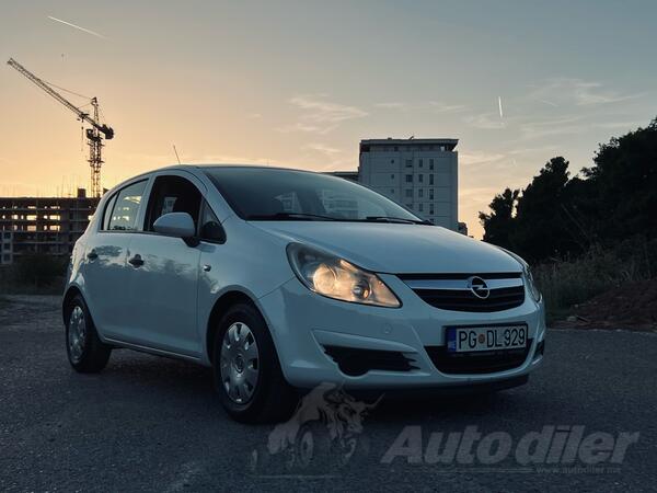 Opel - Corsa - 1.0