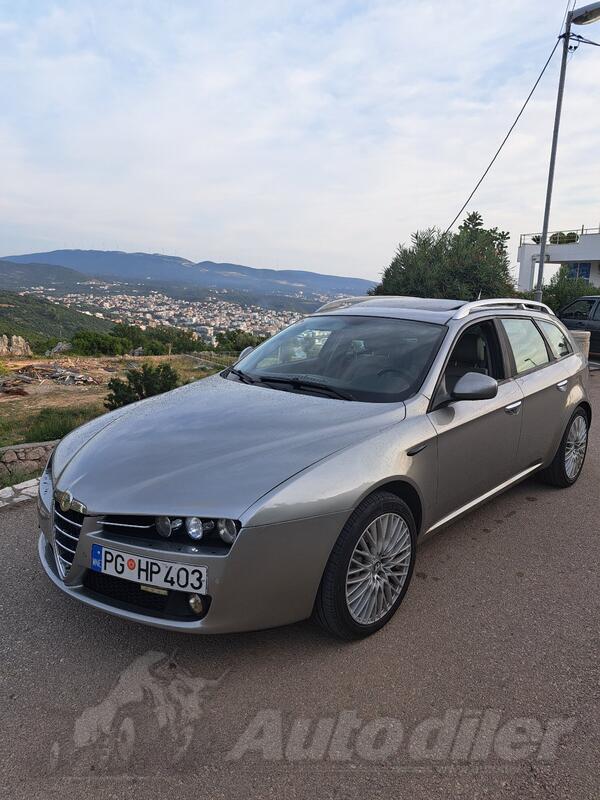 Alfa Romeo - 159 - 2.0 JTDm
