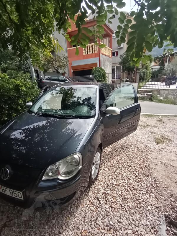 Volkswagen - Polo