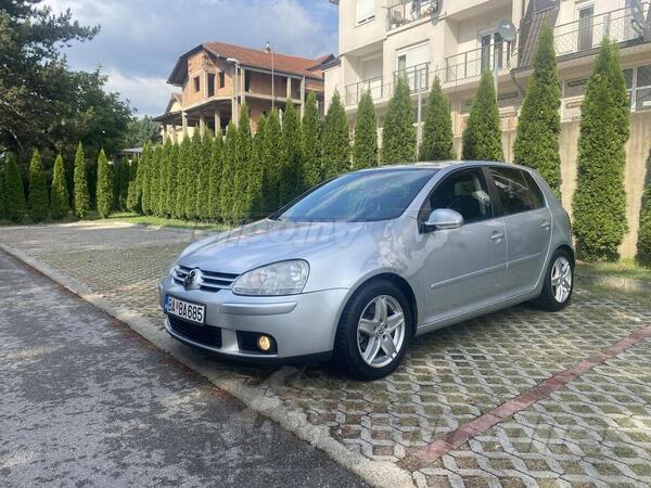 Volkswagen - Golf 5 - 1.9 TDI