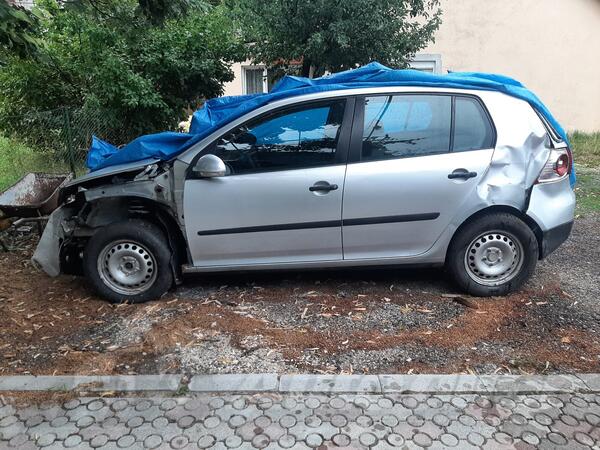 Volkswagen - Golf 5 - 1,9 tdi