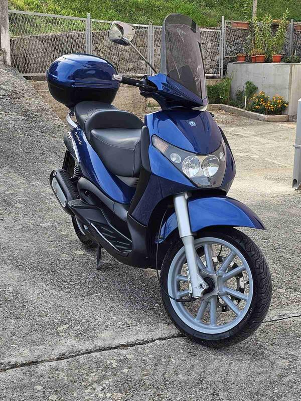 Piaggio - Beverly 250 Sport - Cijena 1900 € - Crna Gora Herceg