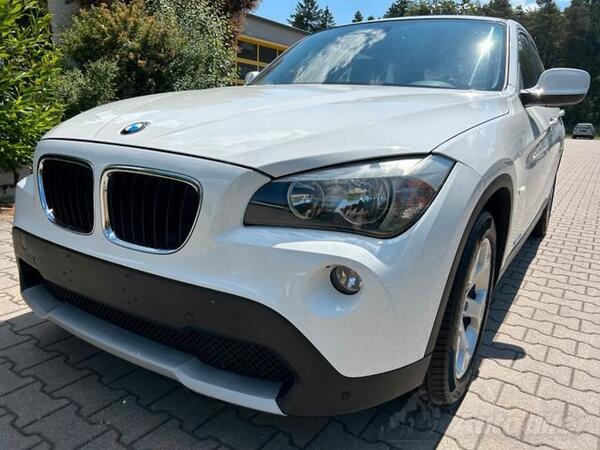 BMW - X1