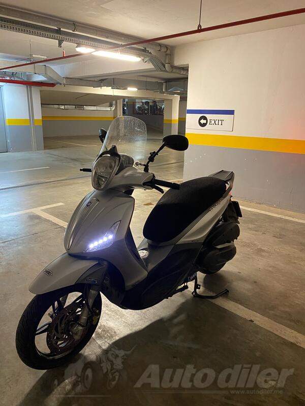 Piaggio - Beverly 350