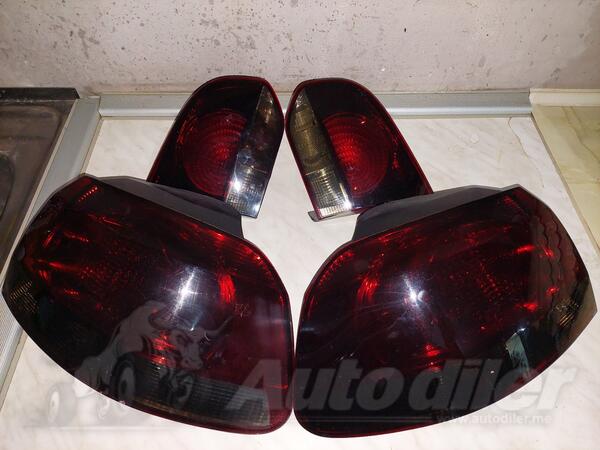 Oba stop svjetla za Volkswagen - Golf 6    - 2012, 2008