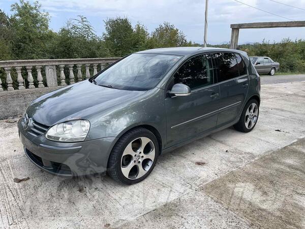 Volkswagen - Golf 5 - 2.0 TDI