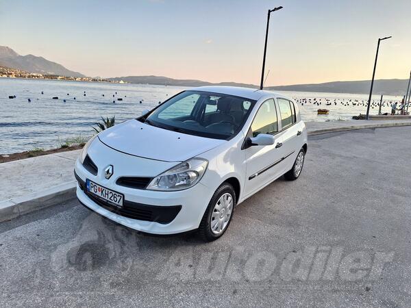 Renault - Clio - 1.5 DCI