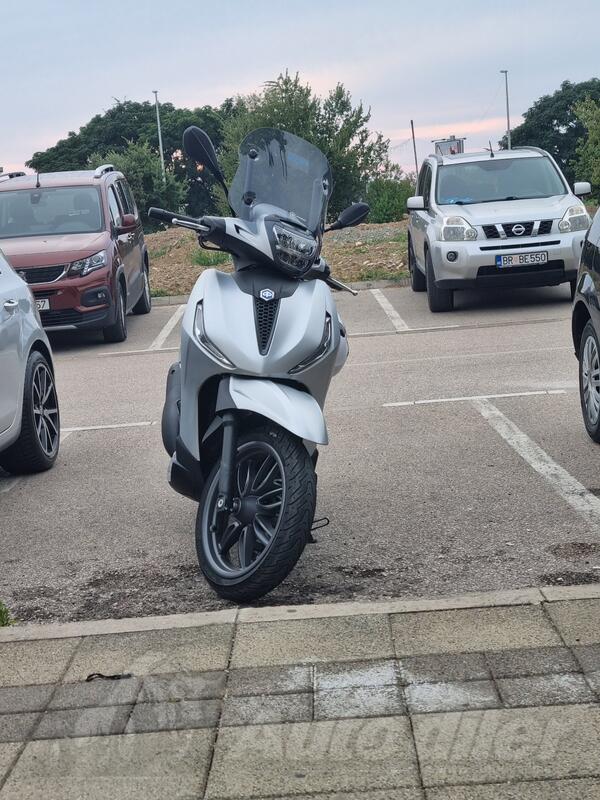 Piaggio - Beverly S