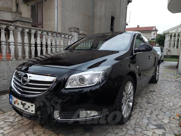 Opel - Insignia - 2.0 CDTI COSMO