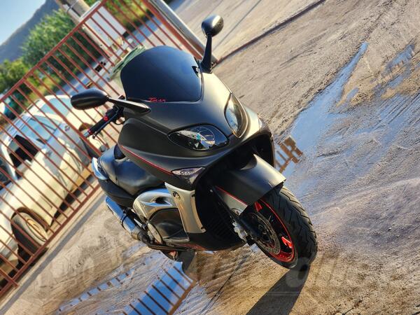 Yamaha - T max
