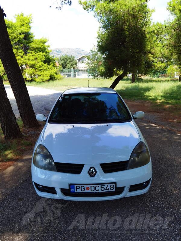 Renault - Clio - 1.5 dci