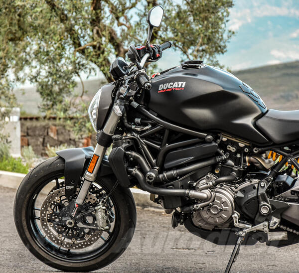 Ducati - Monster 821 DARK