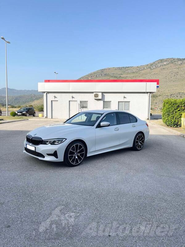 BMW - 318 - D