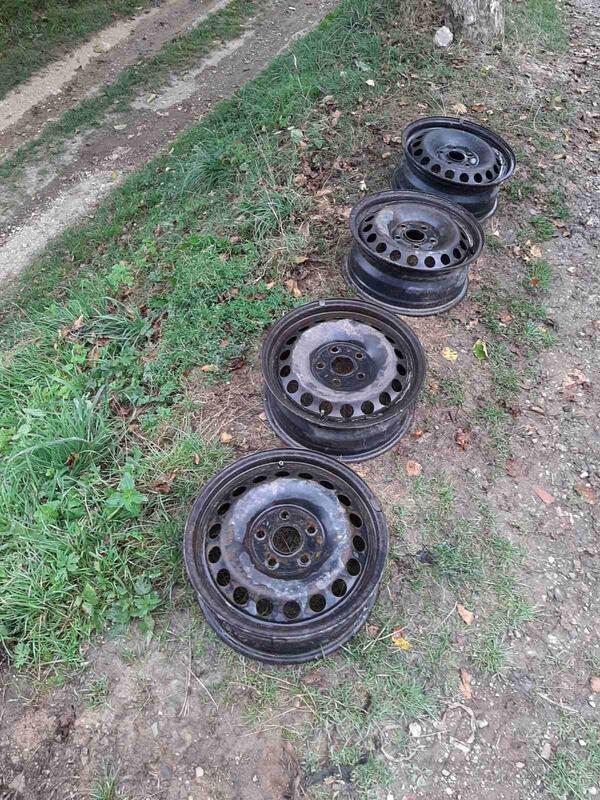 Fabričke - r15 - Čelik felne