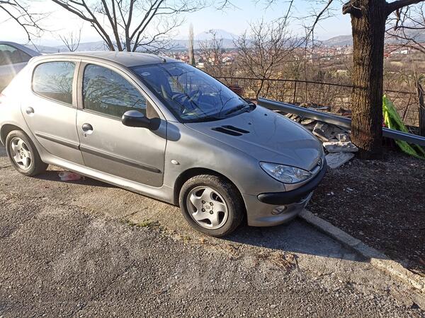 Peugeot - 206 - 2.0hdi