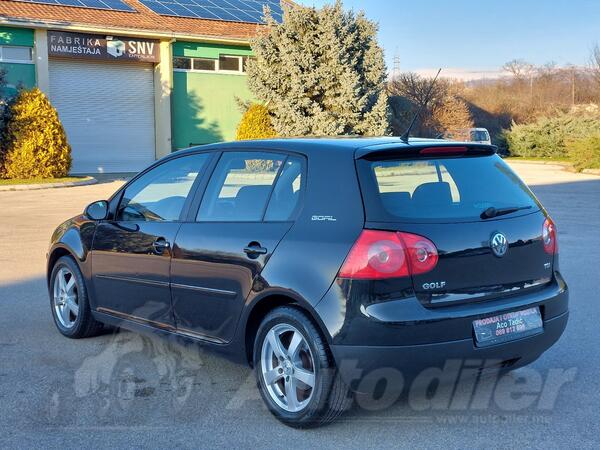 Volkswagen - Golf 5 - TDI
