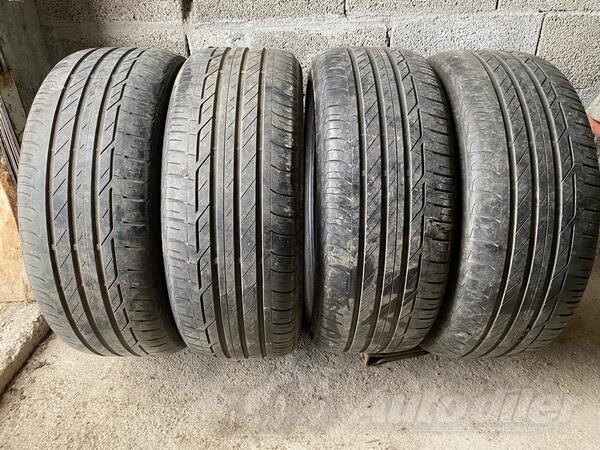Bridgestone - 225 45 19 - Summer tire