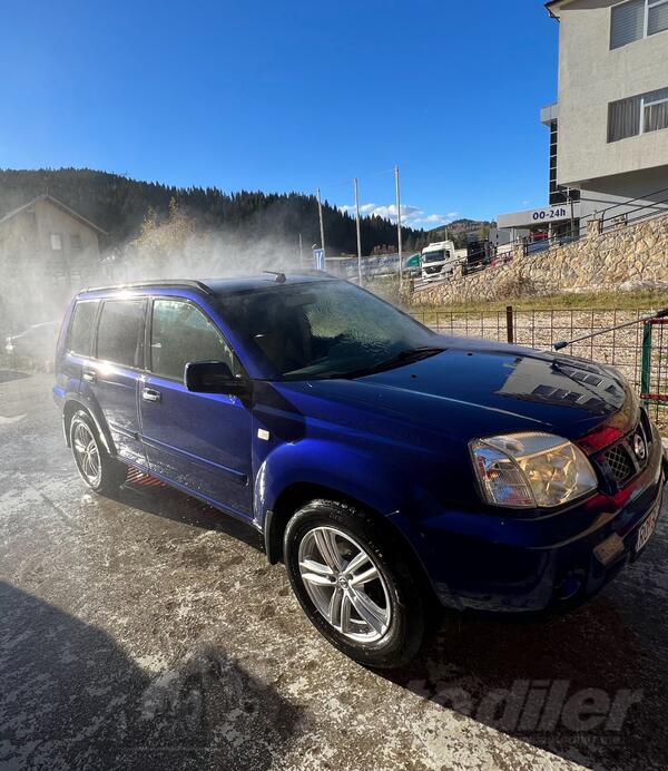 Nissan - X-Trail - 2.2 DCI