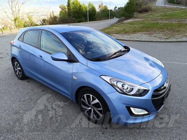 Hyundai - i30 - 1.4 CRDI