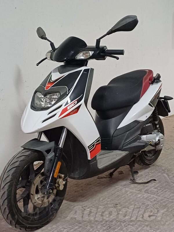 Aprilia - sr 50