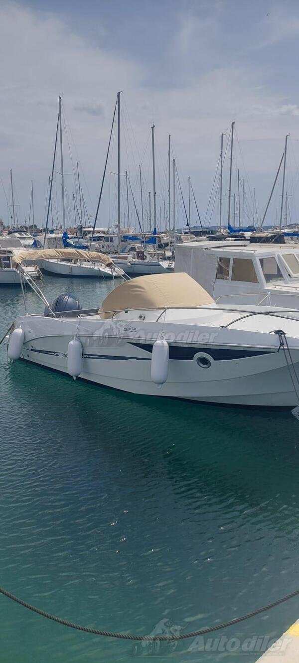 Galeon - 250 Sundeck