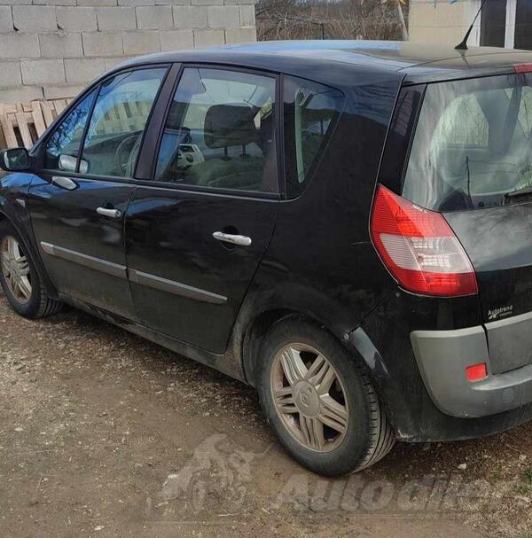 Renault - Scenic 1.9 dci in parts