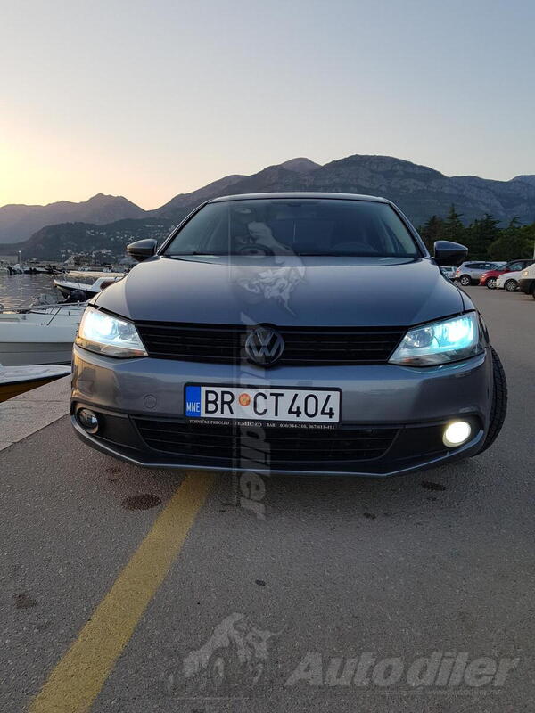 Volkswagen - Jetta - 1.6 tdi