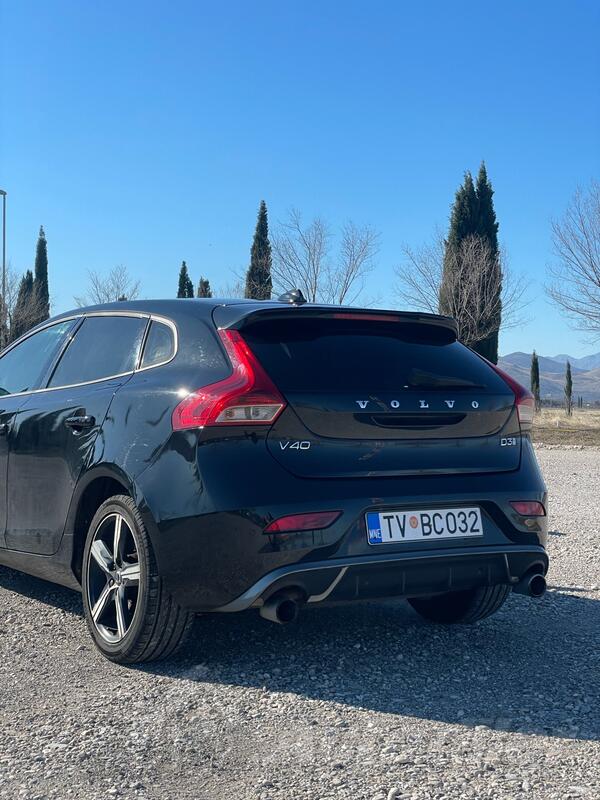 Volvo - V40 - D3 R-Design