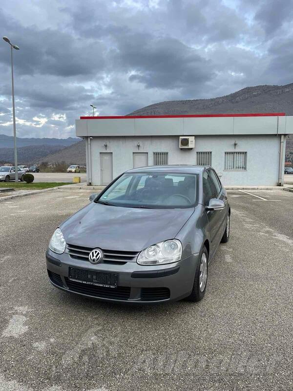 Volkswagen - Golf 5 - 1.6 i