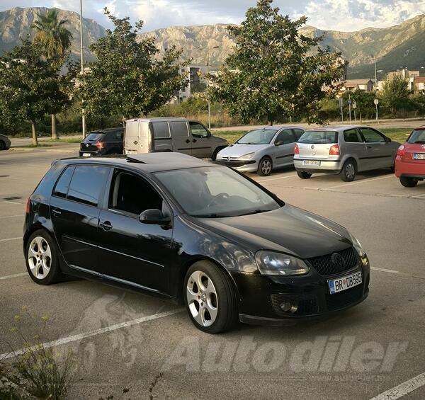 Volkswagen - Golf 5 - 2.0 TDI