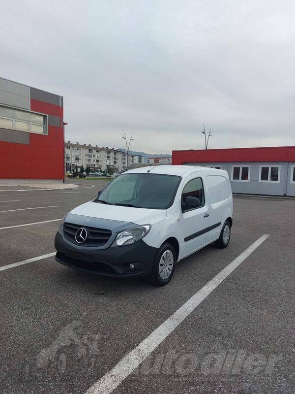 Mercedes Benz Citan 1.5 dci Cijena 7200 € Montenegro Podgorica