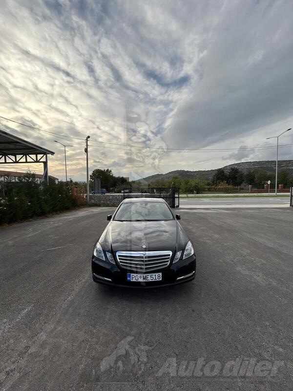 Mercedes Benz - E 200 - 220