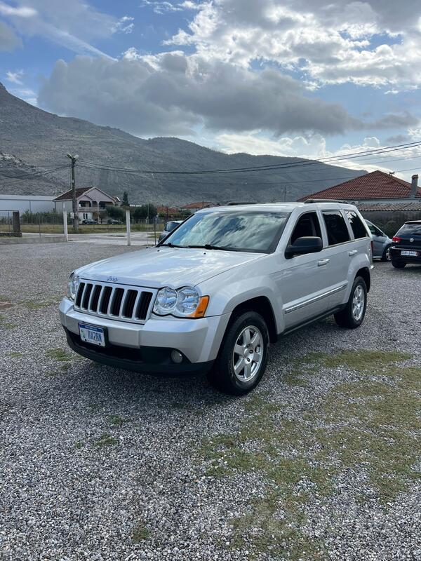 Jeep - Grand Cherokee - Laredo