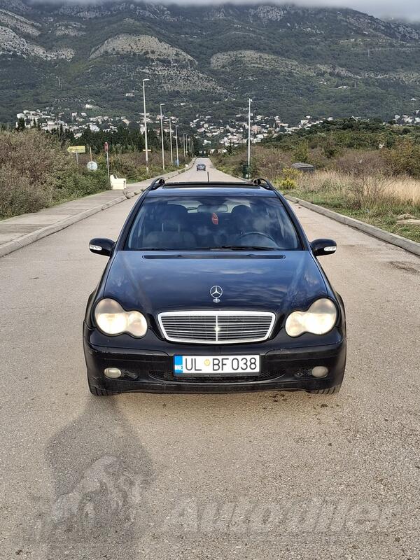 Mercedes Benz - 220 - C220