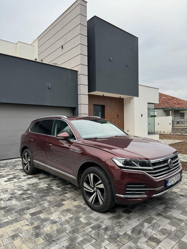 Volkswagen - Touareg