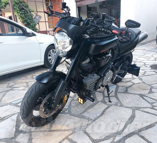 Yamaha - MT-01