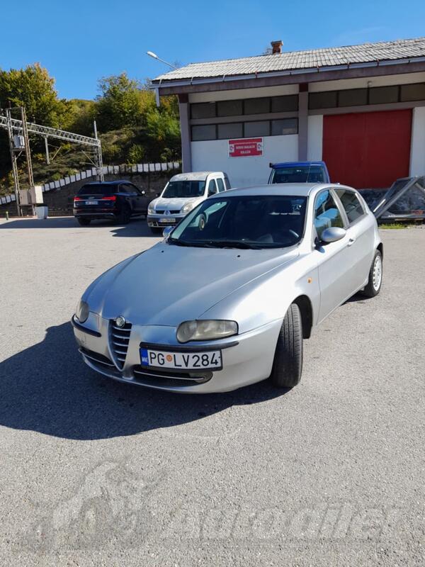 Alfa Romeo - 147 - 1.9