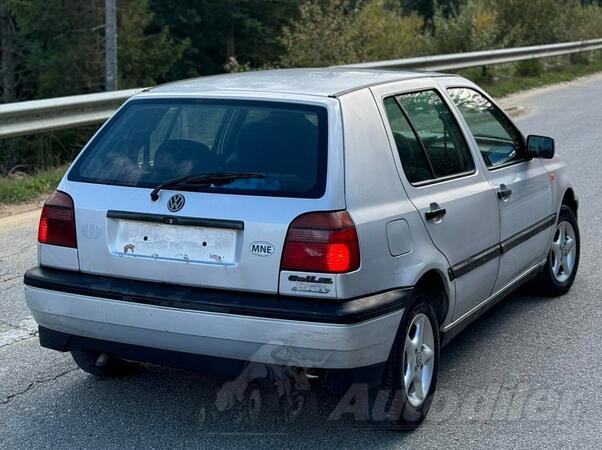 Volkswagen - Golf 3 - TD