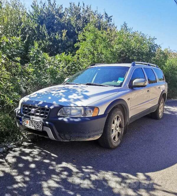 Volvo - XC 70 - cross country