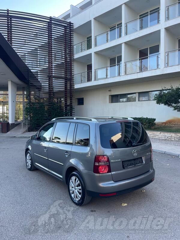 Volkswagen - Touran - 2.0 TDI DSG