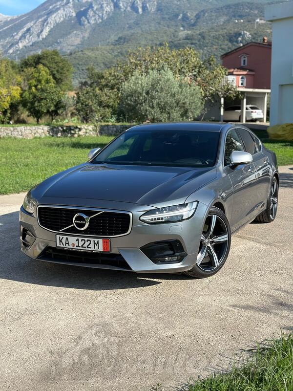 Volvo - S90 - R DESIGN