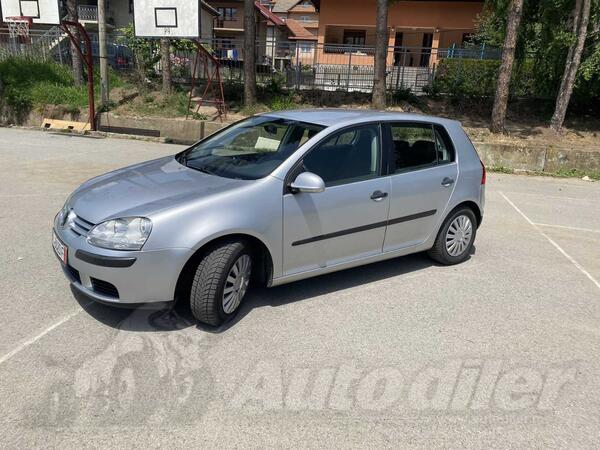 Volkswagen - Golf 5 - 1.9 TDI